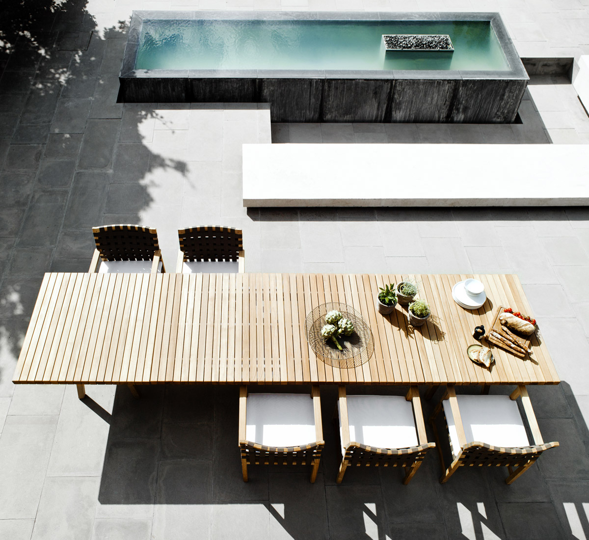 Tribù Vis A Vis Table