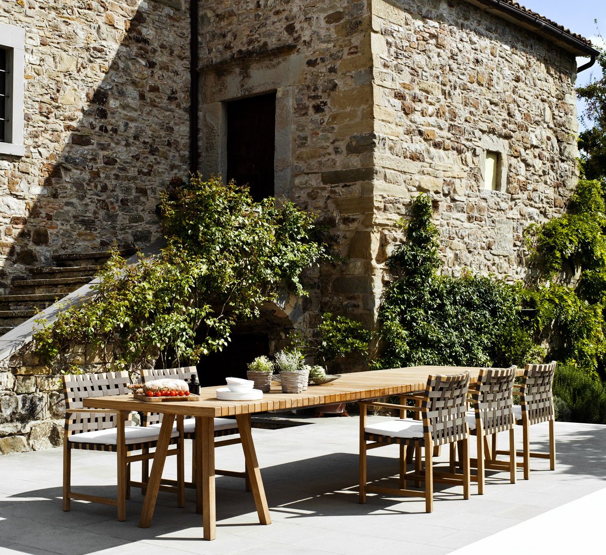 Tribù Vis A Vis Table