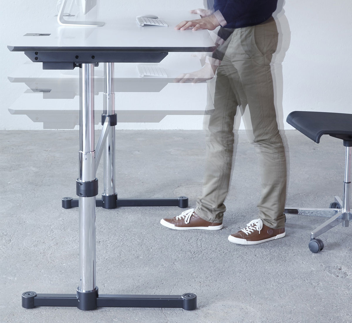 USM Kitos M Laminate Table