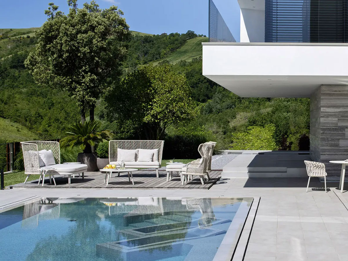 Varaschin Emma 2 Seater Sofa With High Back Outdoor