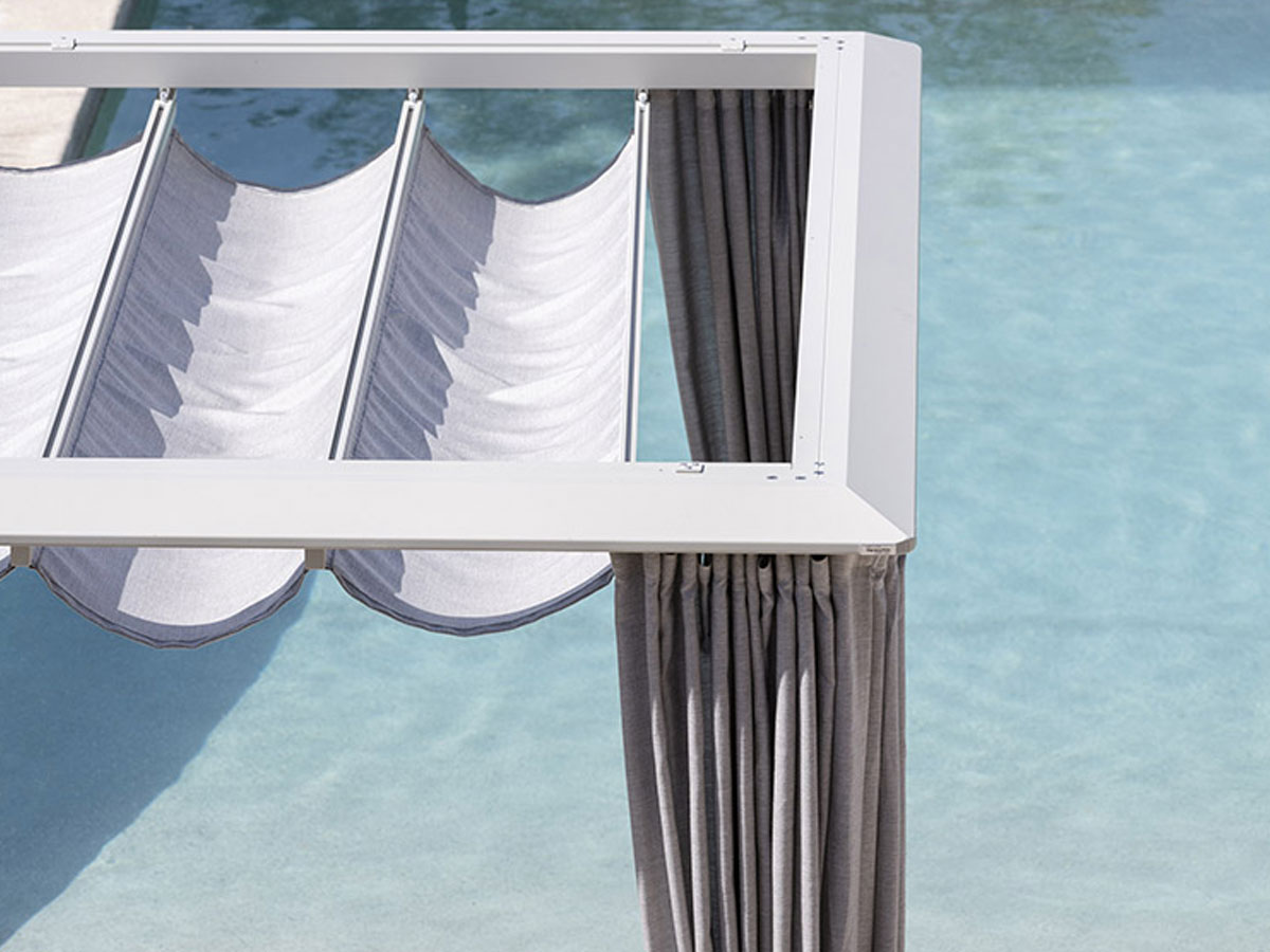 Varaschin Sunmoon Gazebo With Backrest And Curtains Outdoor