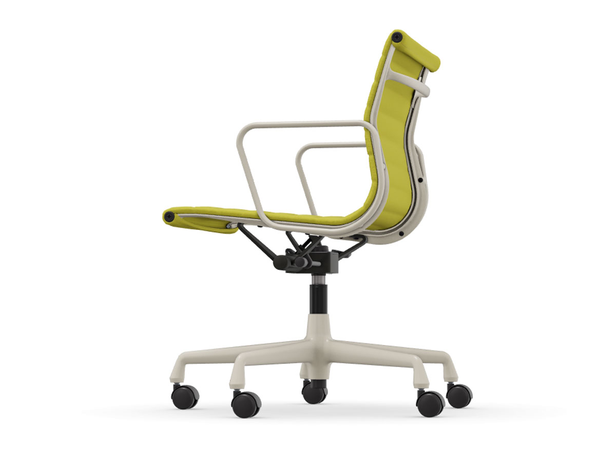 Vitra Aluminium Chair Ea 118