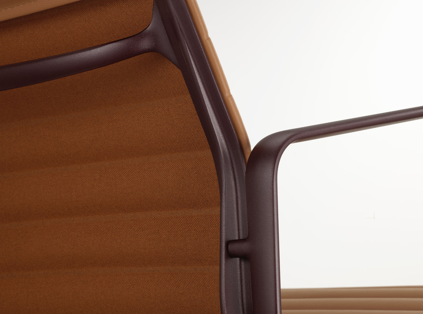 Vitra Aluminium Ea 131 Office Chair