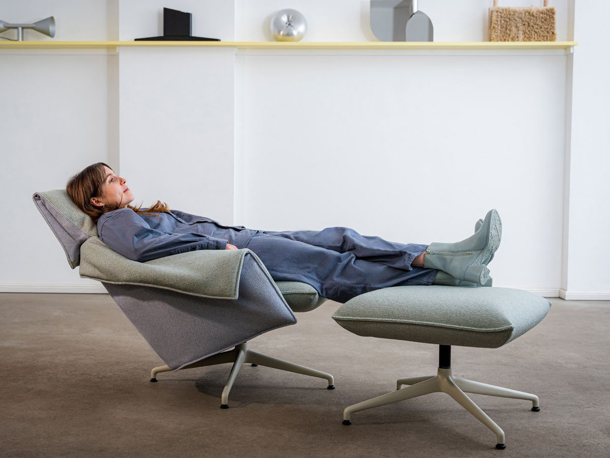 Vitra Bascule Highback Armchair 4 Star Base