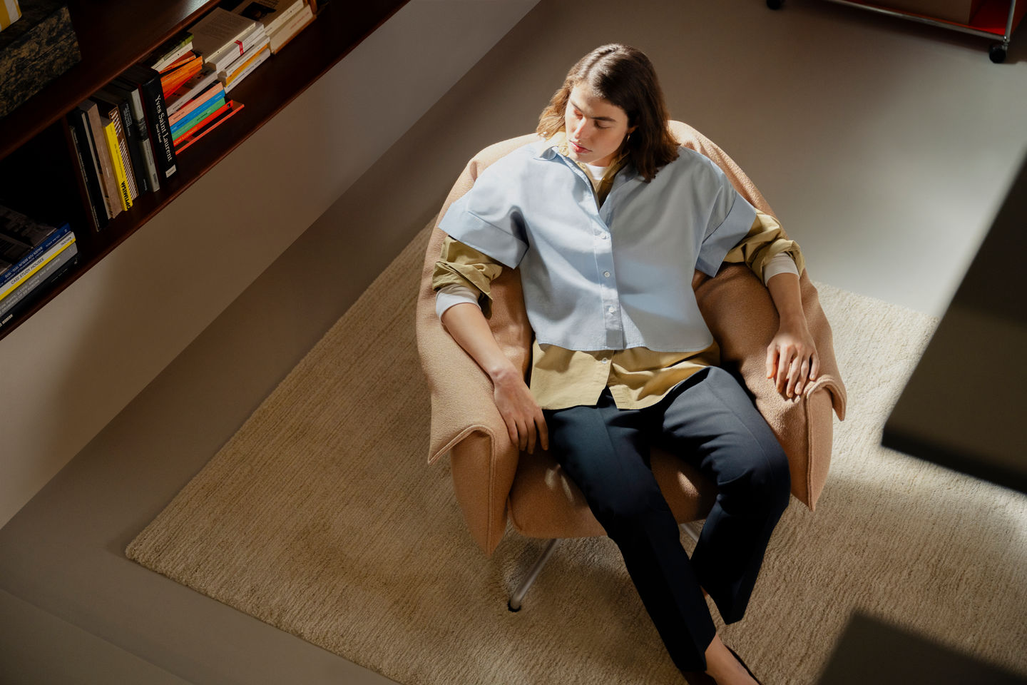 Vitra Bascule Lowback Armchair 4 Star Base