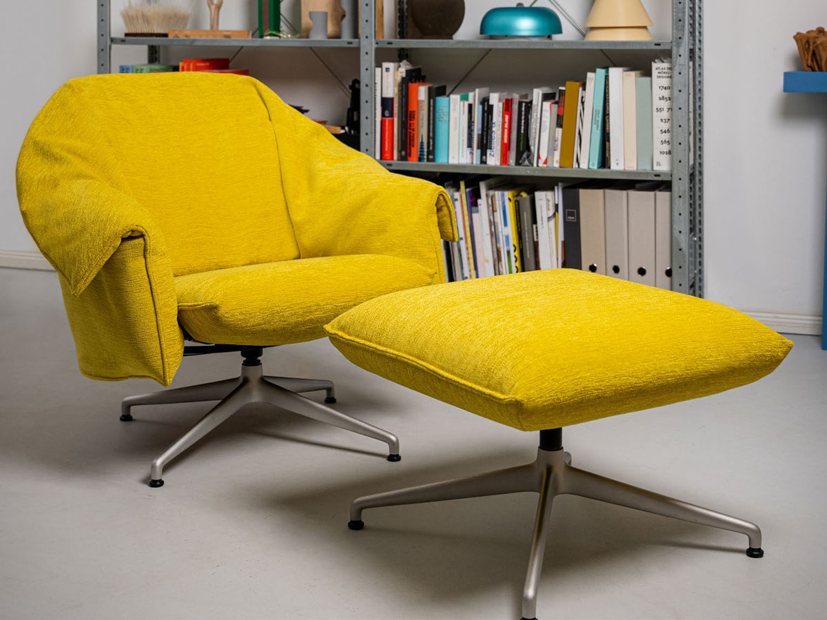 Vitra Bascule Lowback Armchair 4 Star Base