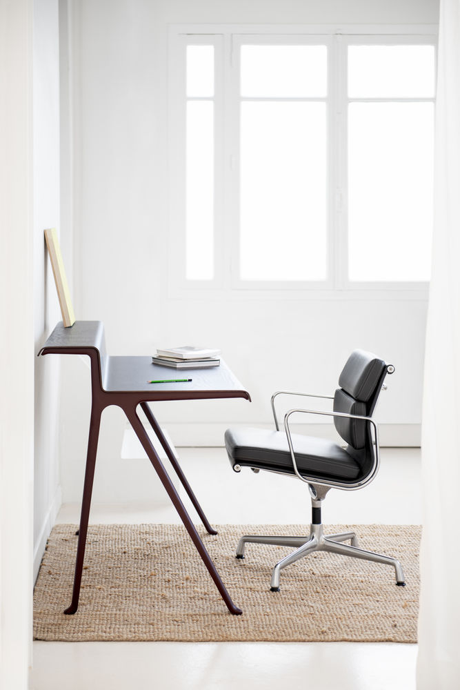Vitra Courier Desk