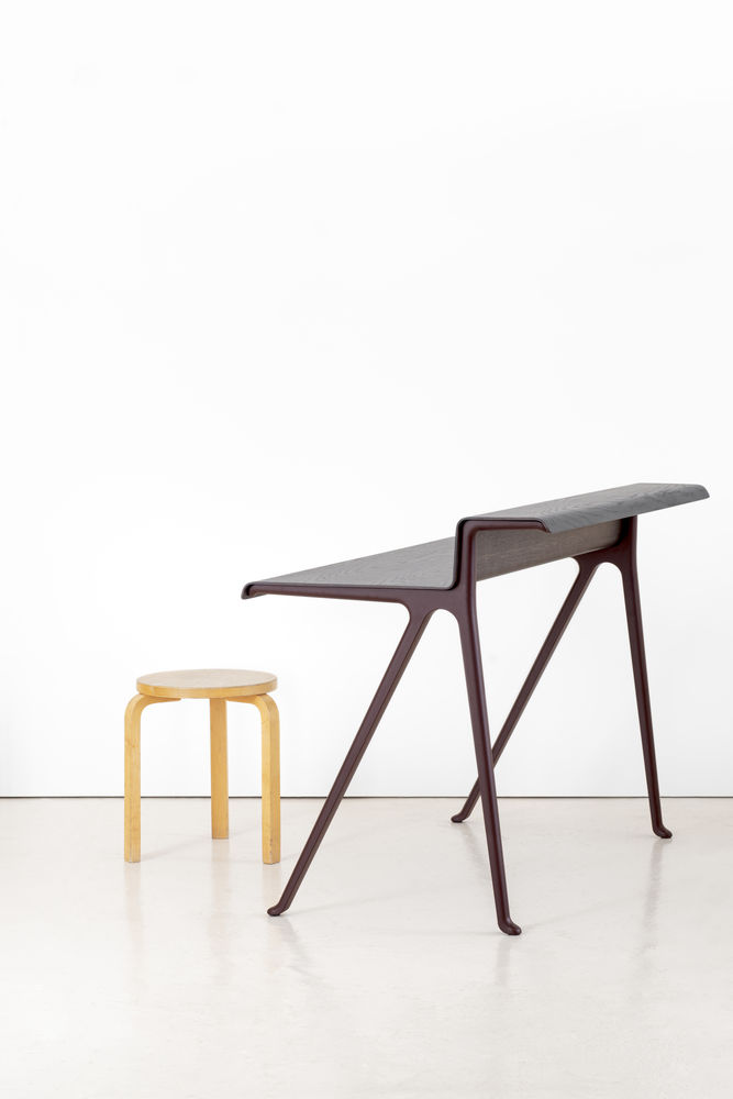 Vitra Courier Desk