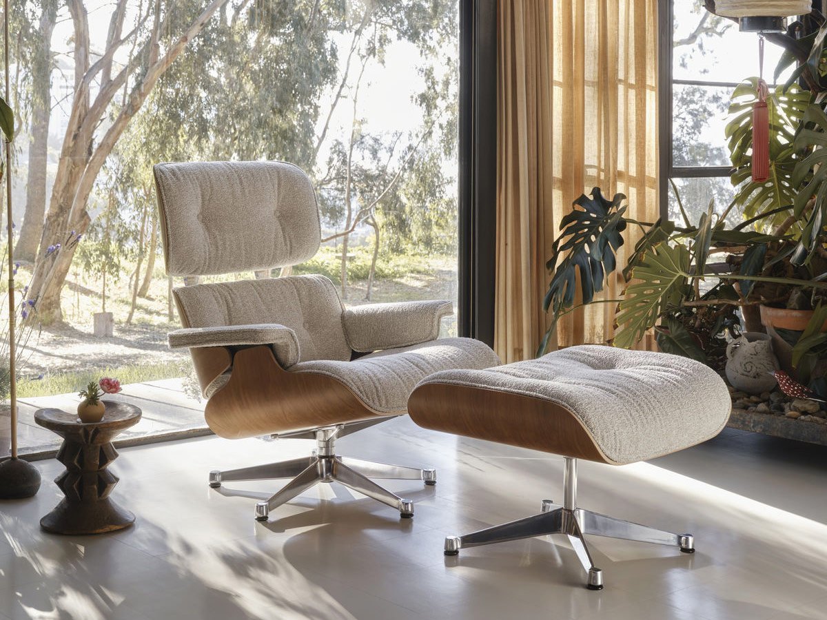 Vitra Eames Lounge Chair And Ottoman Natural Cherry Nubia 03 Cream Sand