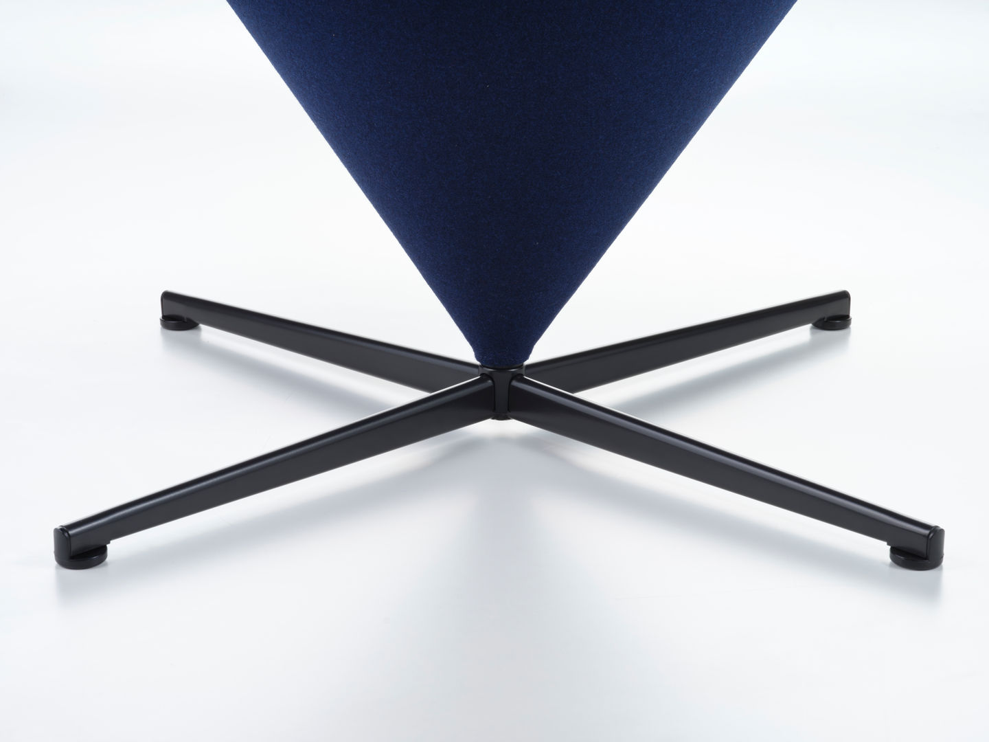 Vitra Heart Cone Chair
