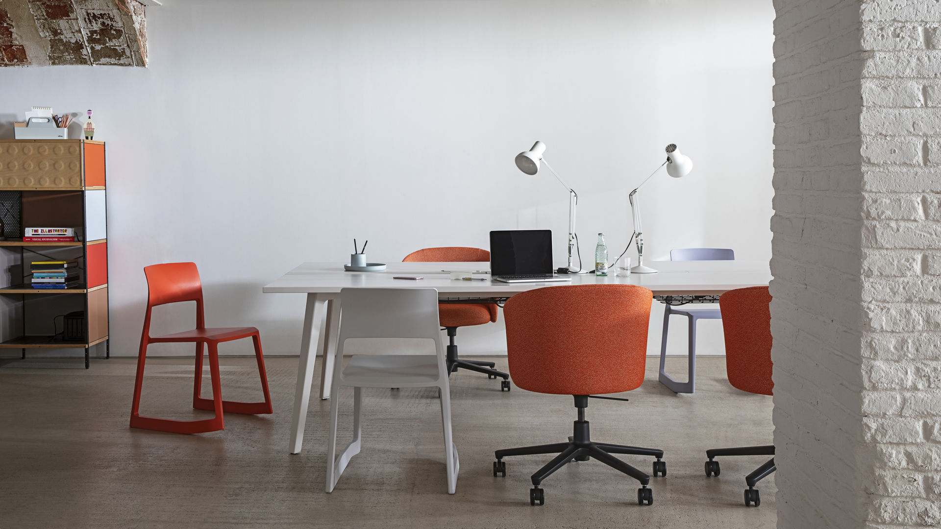 Vitra Mikado Armchair 5 Spoke Swivel Base With Castors