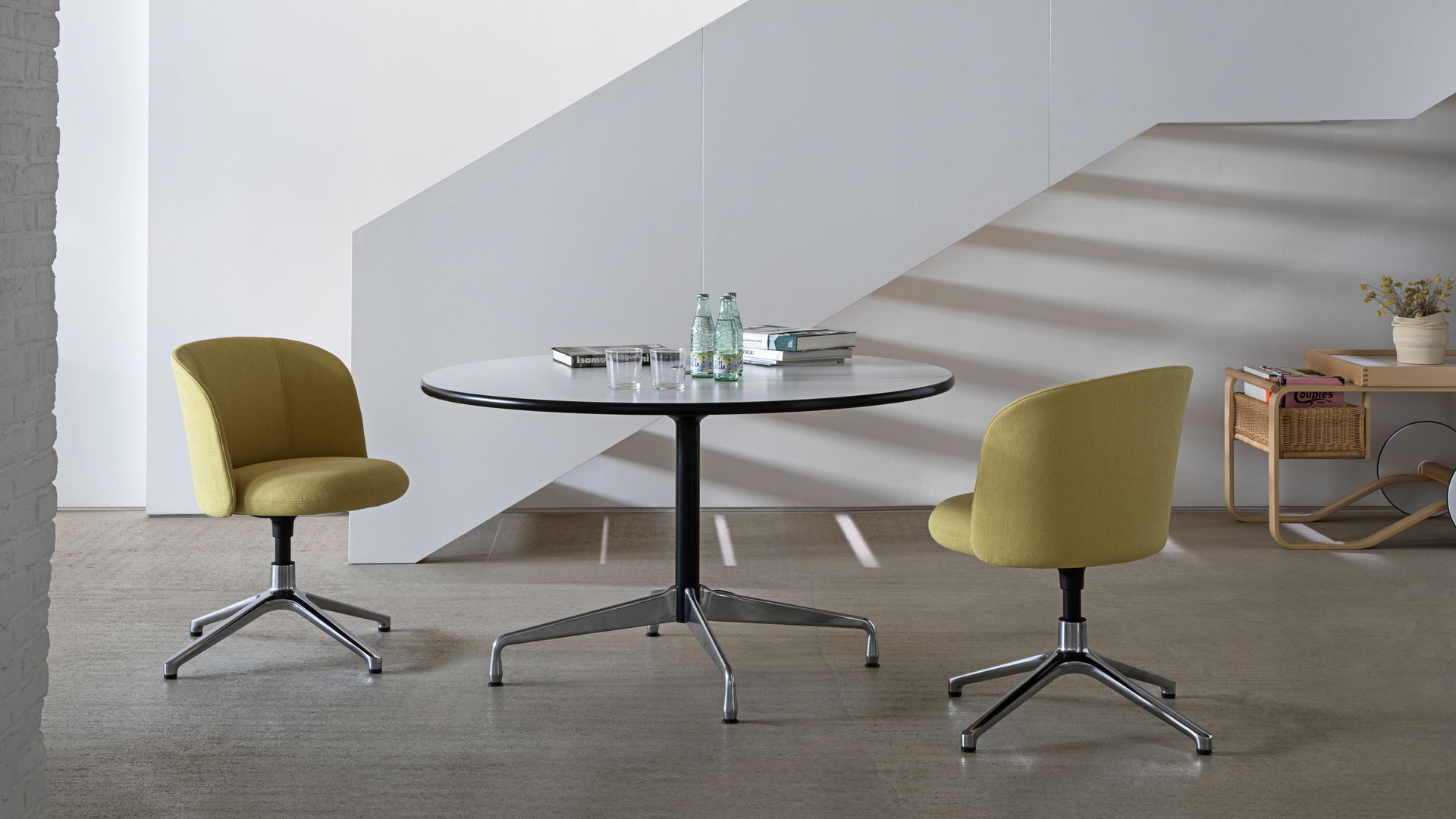 Vitra Mikado Chair 4 Spoke Swivel Base Skates 05