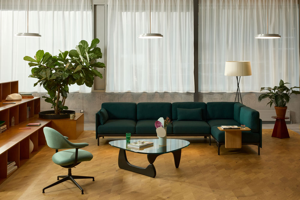 Vitra Mynt Soft Chair 4 Spoke Base With Glides