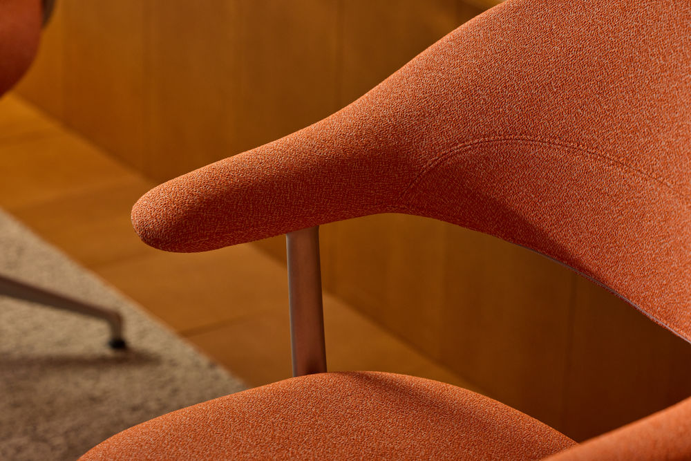 Vitra Mynt Soft Chair 4 Spoke Base With Glides