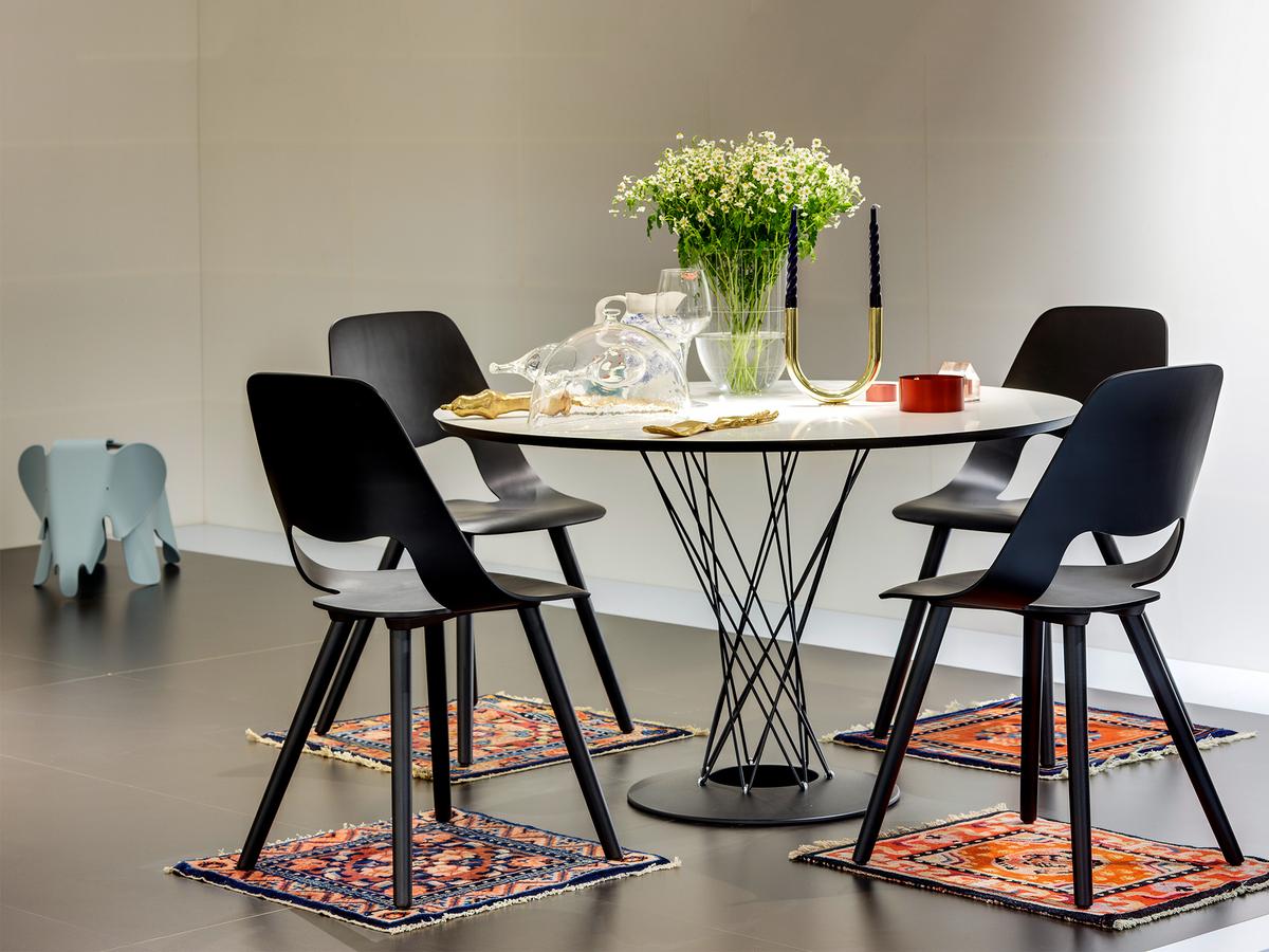 Vitra Noguchi Dining Table