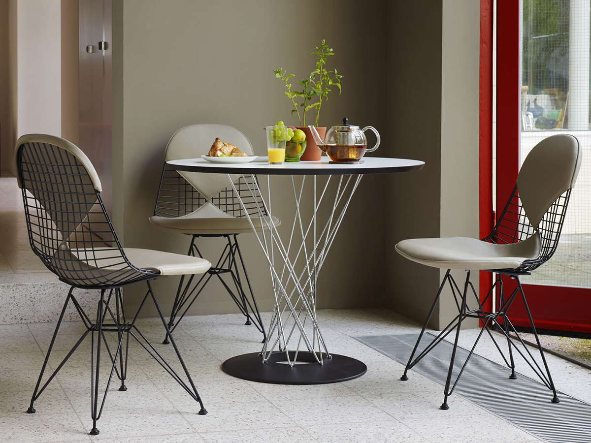 Vitra Noguchi Dining Table
