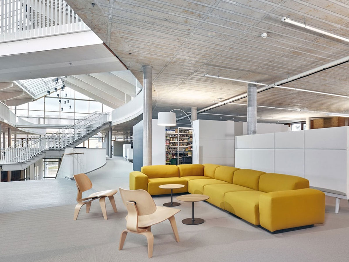 Vitra Plywood Lcw Chair