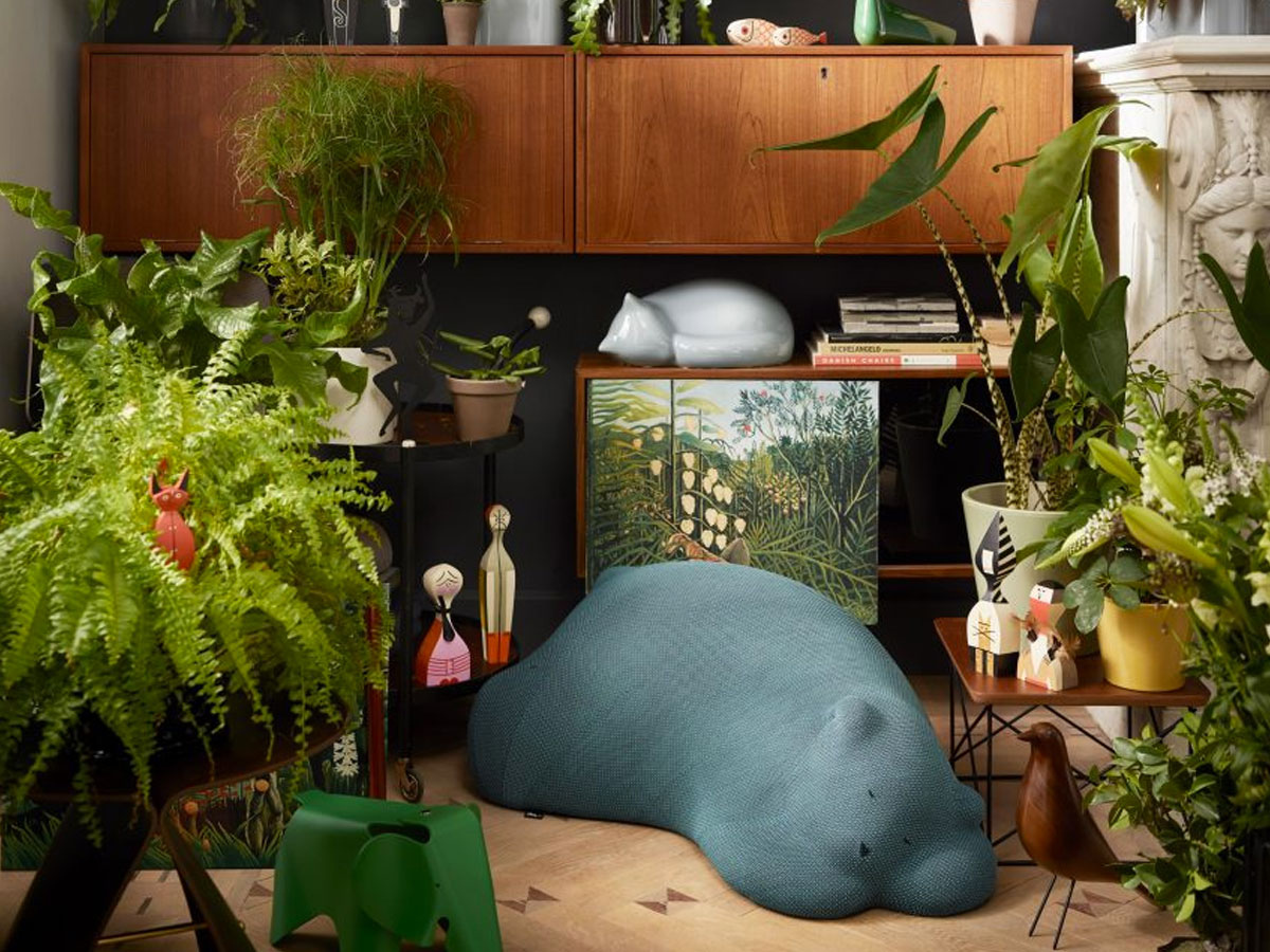 Vitra Resting Bear Pouf
