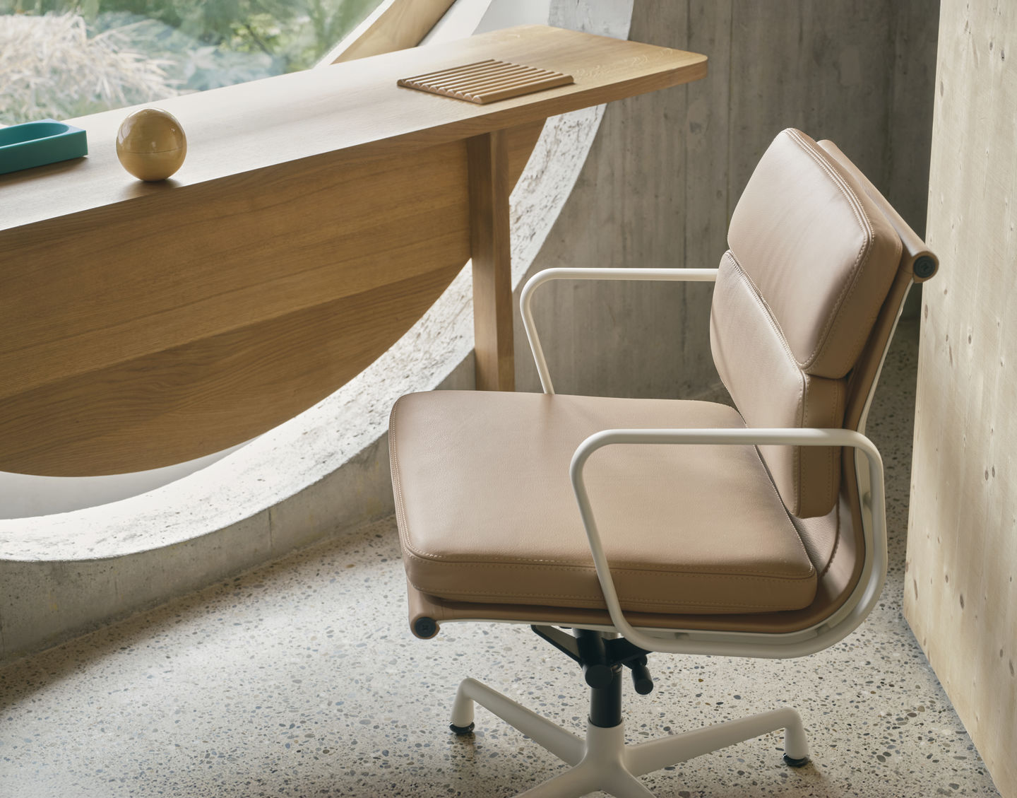 Vitra Soft Pad Chair Ea 231 Home Office Chair