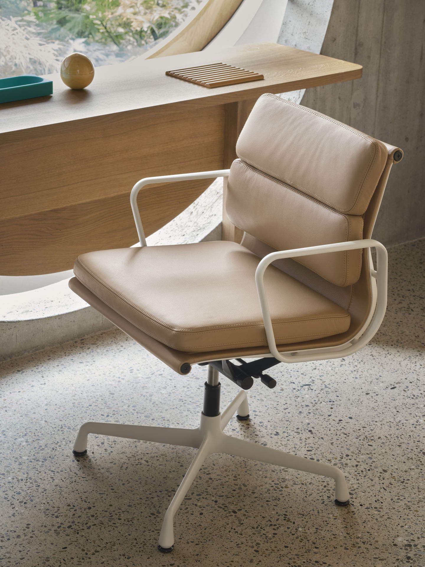 Vitra Soft Pad Chair Ea 231 Home Office Chair