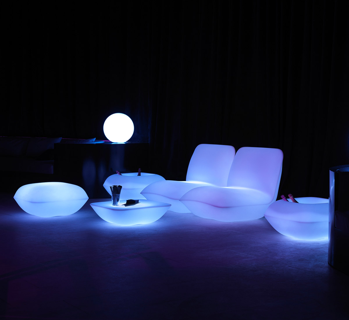 Vondom Pillow Armchair Luminosa