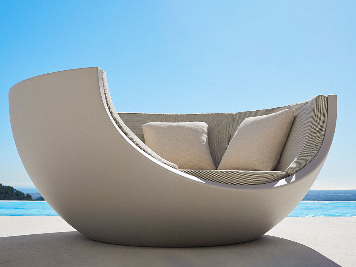 Vondom Ulm Moon Daybed