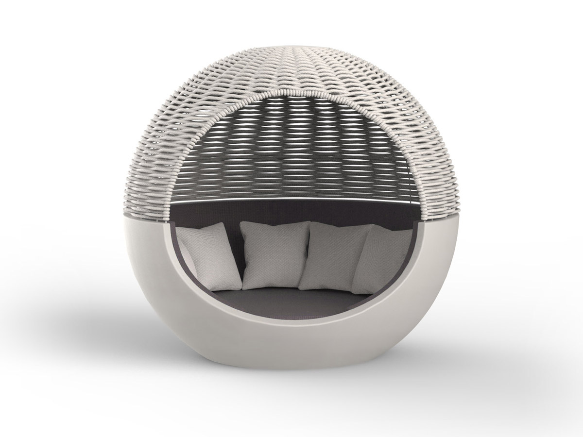 Vondom Ulm Moon Daybed With Woven Rope Parasol