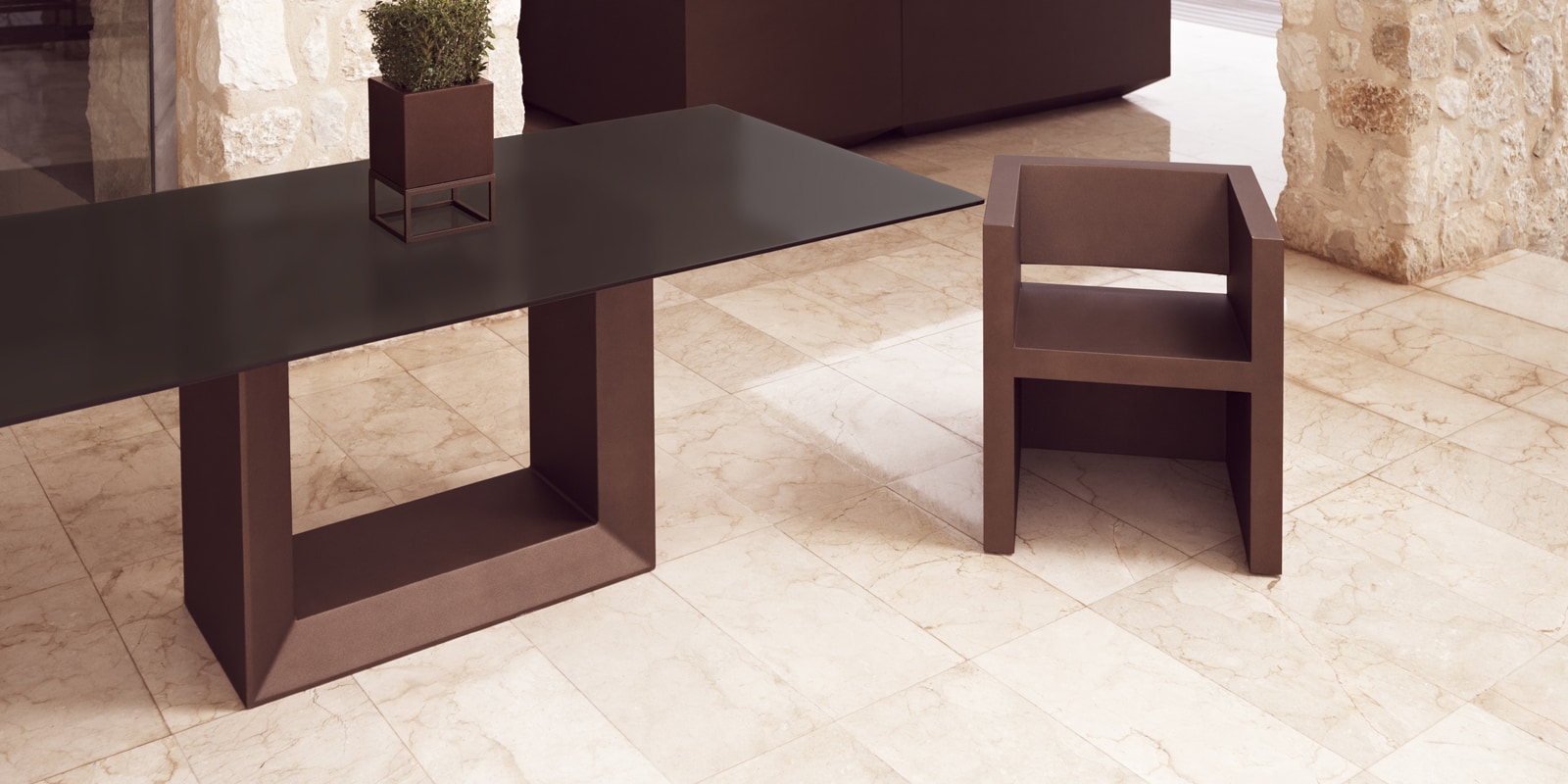 Vondom Vela Outdoor Table Hpl Solid Core