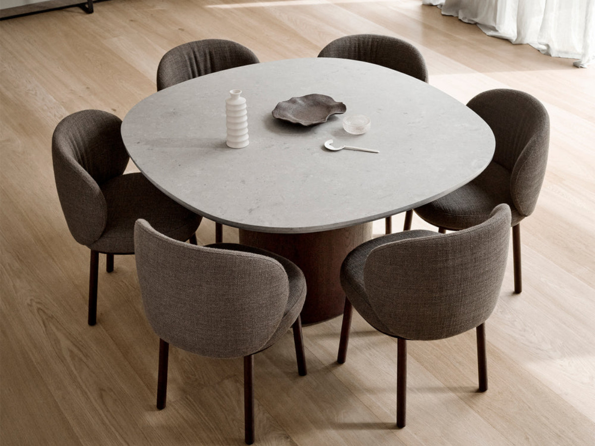 Wendelbo Ovata Dining Table